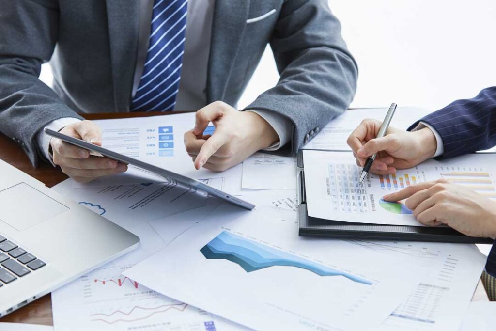 How An Accountant Can Help In Increasing Profit?